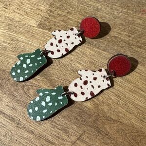 NWT Mitten Shaped Polka Dot Drop Earrings - Red, Green, and Cream
